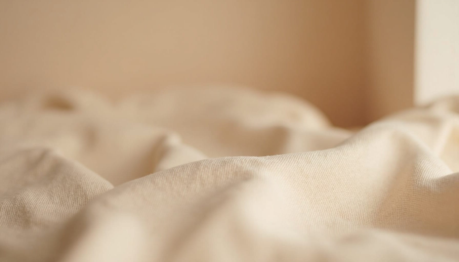 very small bedroom ideas — warm minimal detail